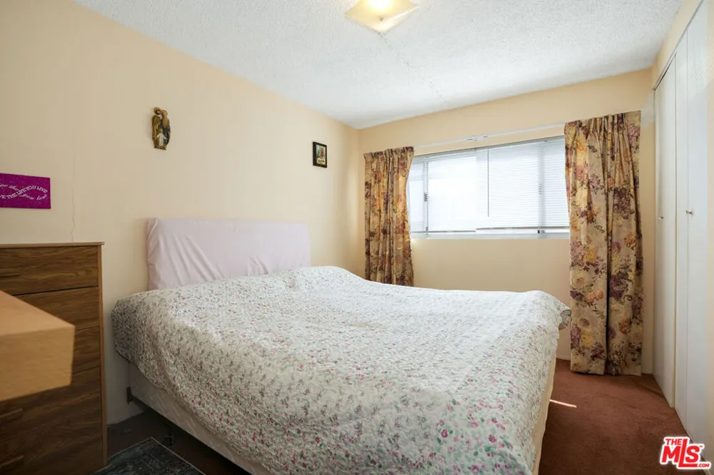 4831 W 121st Street Hawthorne, CA 90250
