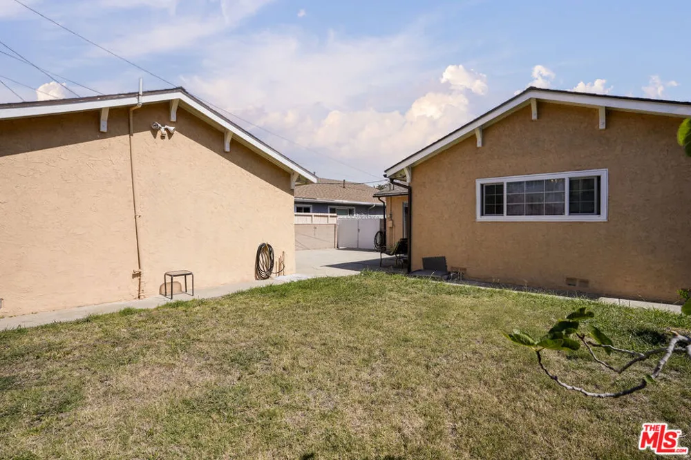 4831 W 121st Street Hawthorne, CA 90250