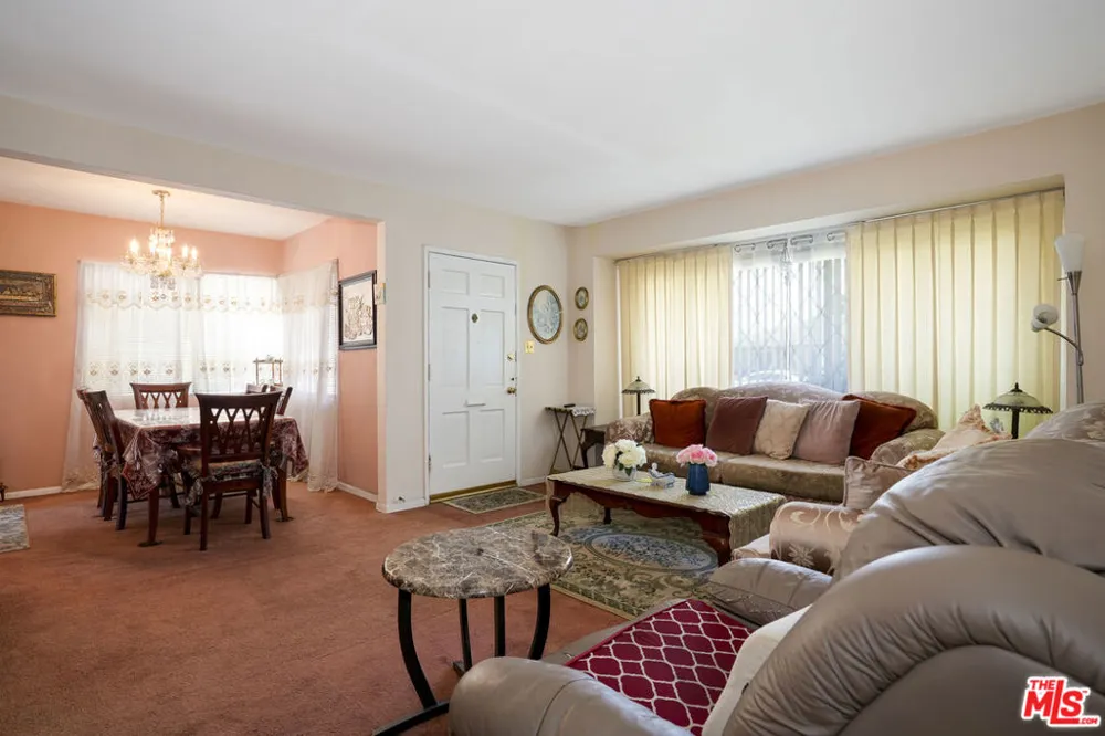 4831 W 121st Street Hawthorne, CA 90250