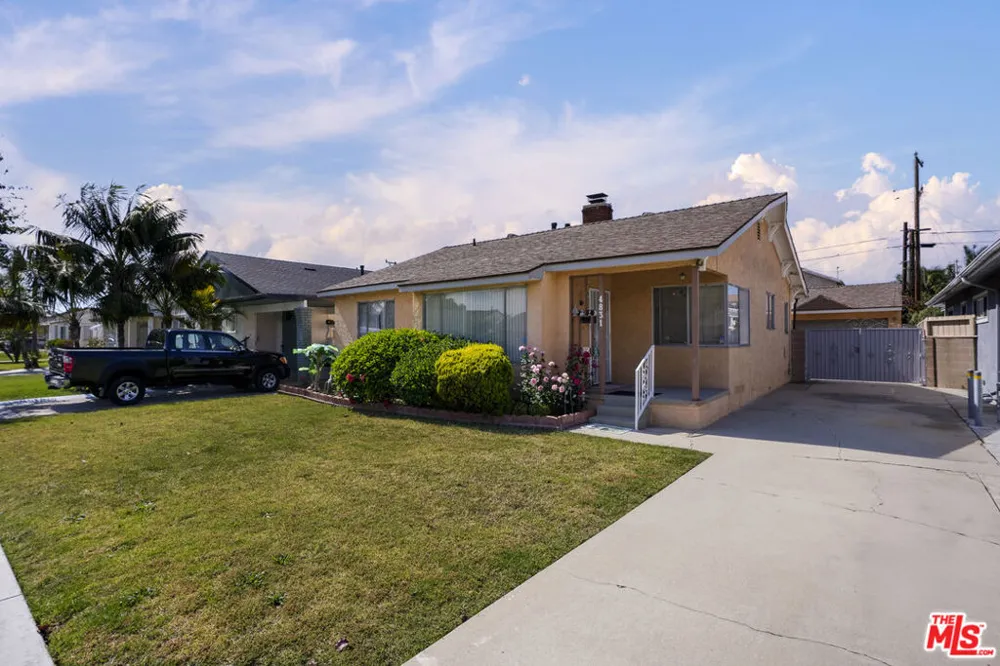 4831 W 121st Street Hawthorne, CA 90250