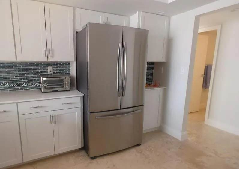 1000 Parkview Dr #125 Hallandale Beach, FL 33009
