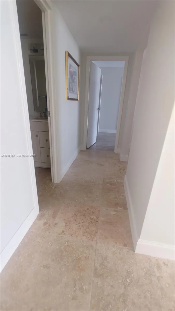 1000 Parkview Dr #125 Hallandale Beach, FL 33009