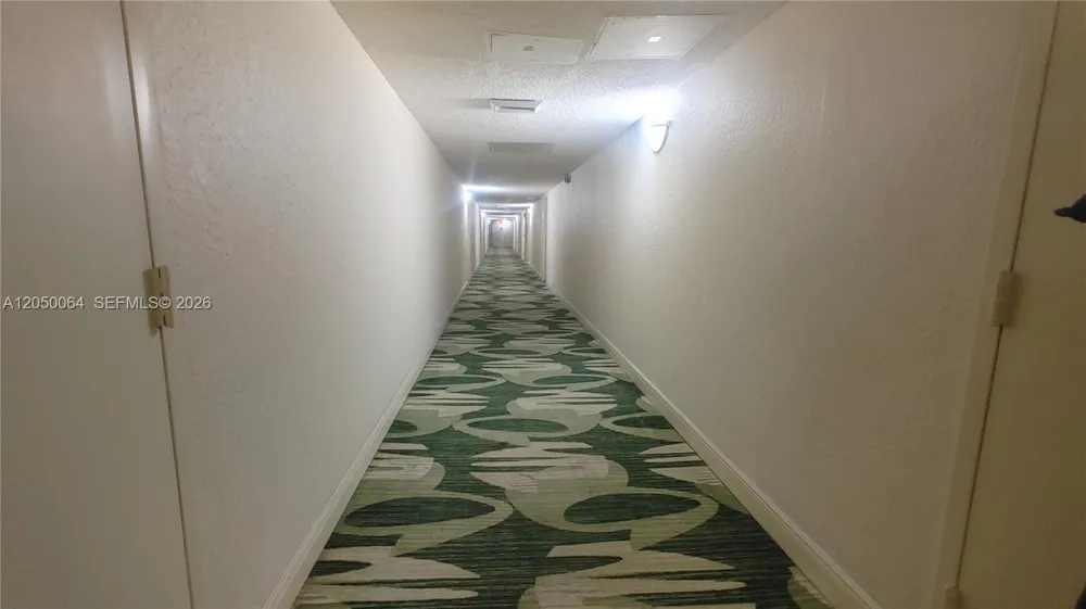 1000 Parkview Dr #125 Hallandale Beach, FL 33009