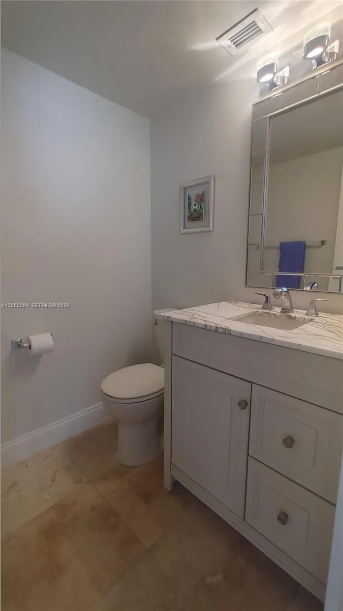 1000 Parkview Dr #125 Hallandale Beach, FL 33009