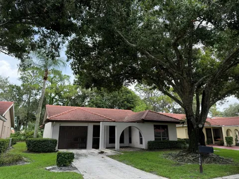 2656 SW Willowood Circle