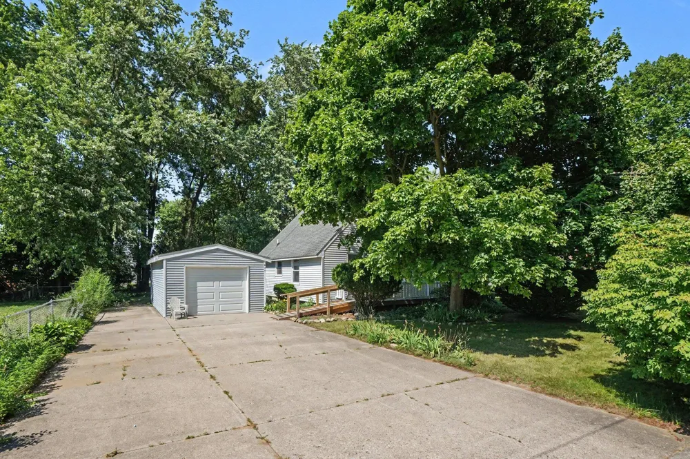 1611 Highland Street Park Township, MI 49423