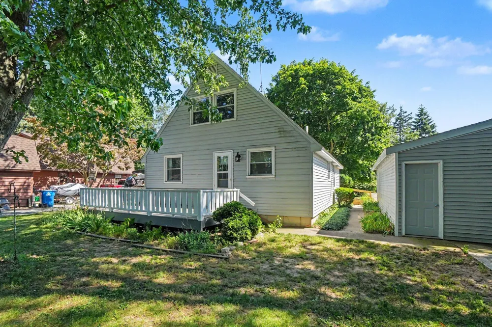 1611 Highland Street Park Township, MI 49423