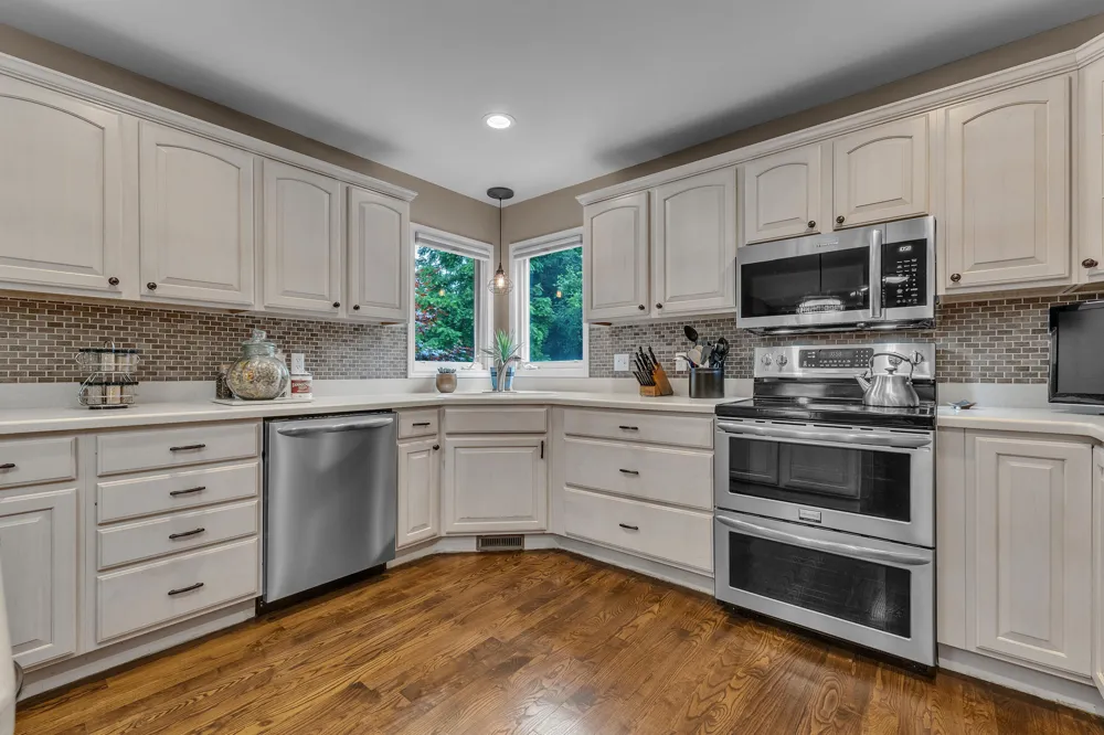 24491 Forest Drive Lyon Charter Township, MI 48178