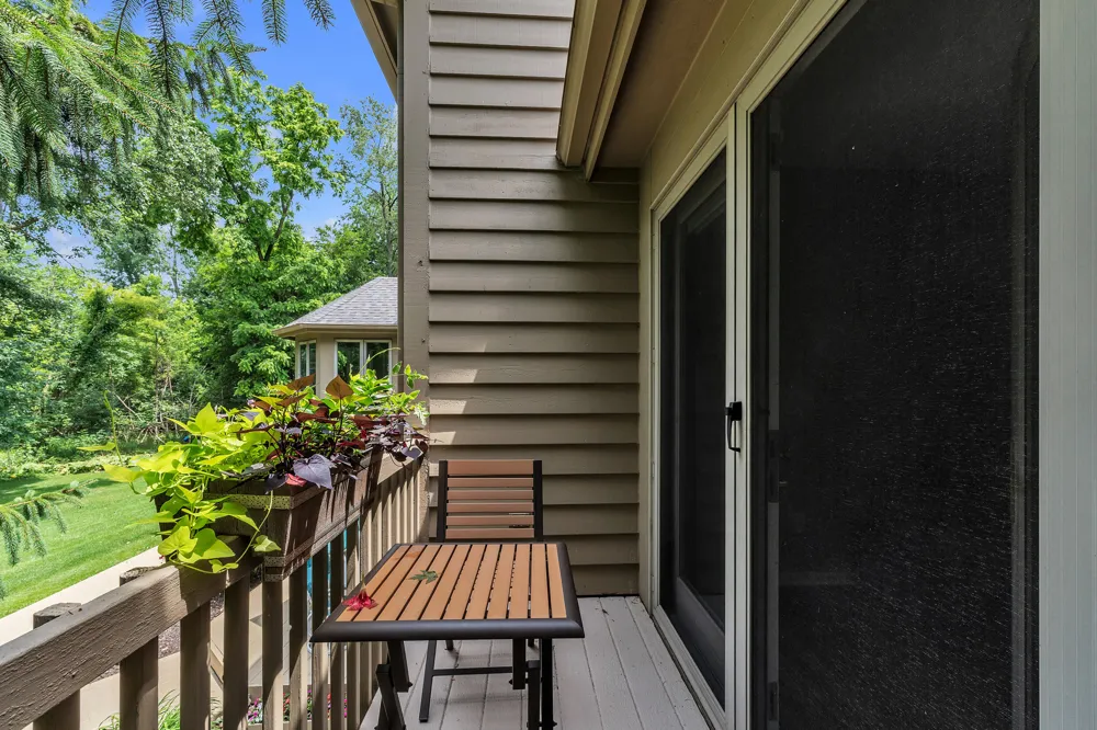 24491 Forest Drive Lyon Charter Township, MI 48178