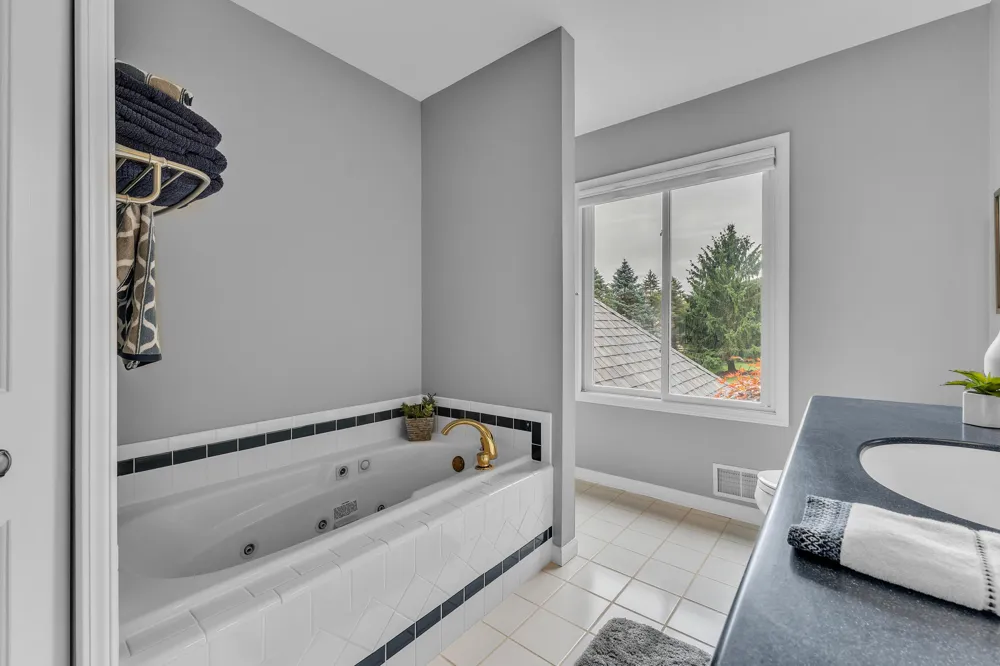 24491 Forest Drive Lyon Charter Township, MI 48178