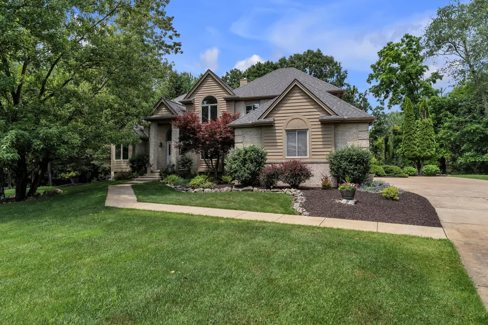 24491 Forest Drive Lyon Charter Township, MI 48178