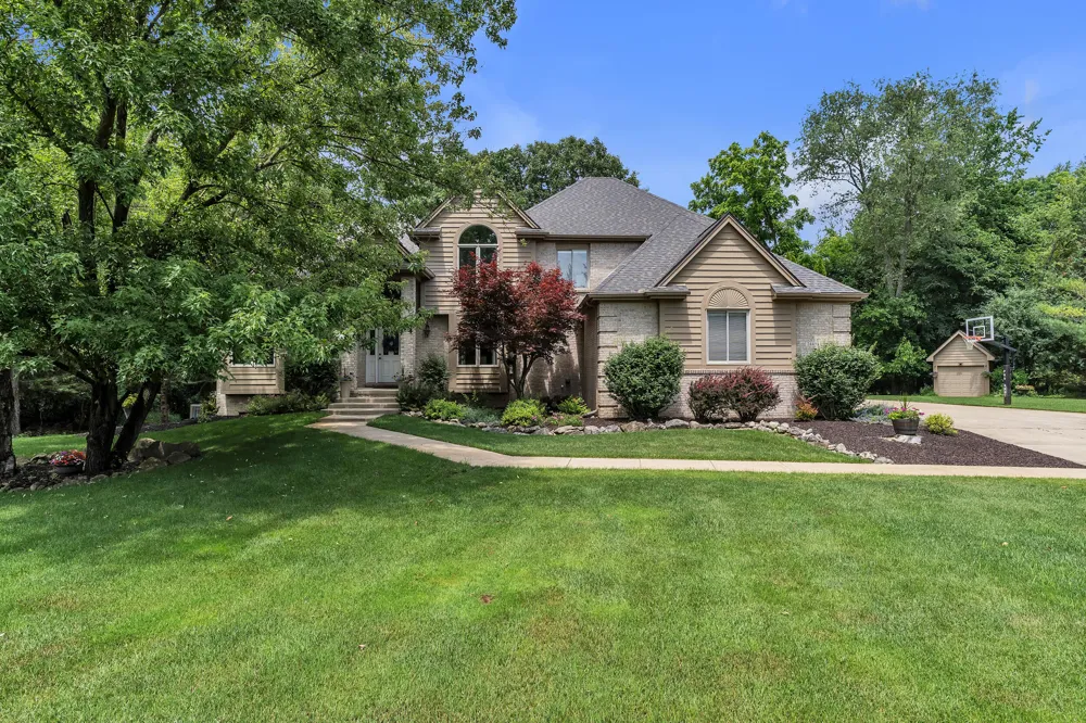 24491 Forest Drive Lyon Charter Township, MI 48178