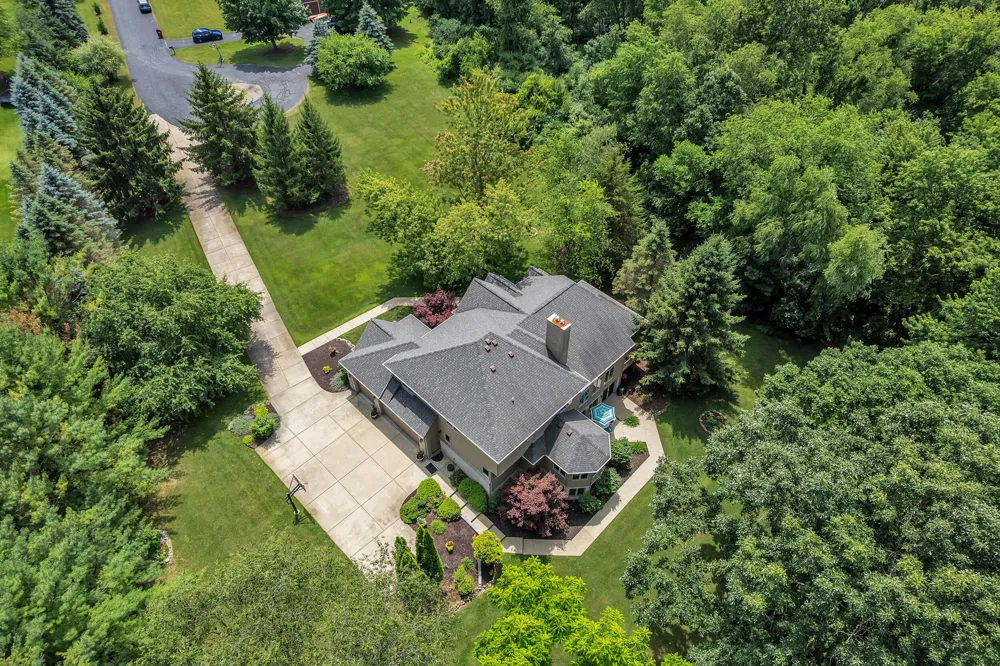 24491 Forest Drive Lyon Charter Township, MI 48178
