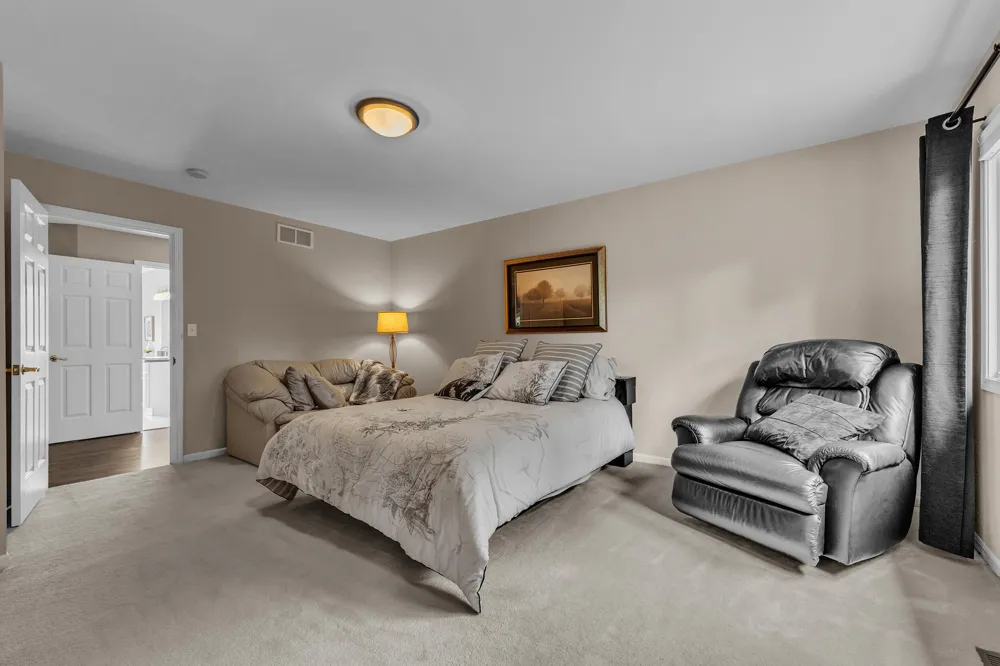24491 Forest Drive Lyon Charter Township, MI 48178