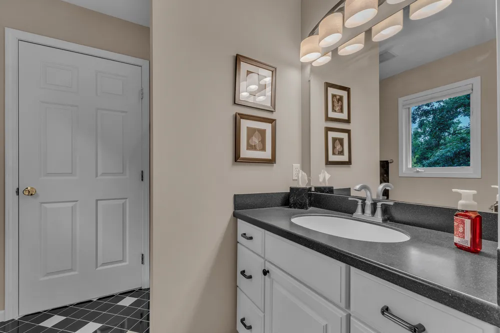 24491 Forest Drive Lyon Charter Township, MI 48178