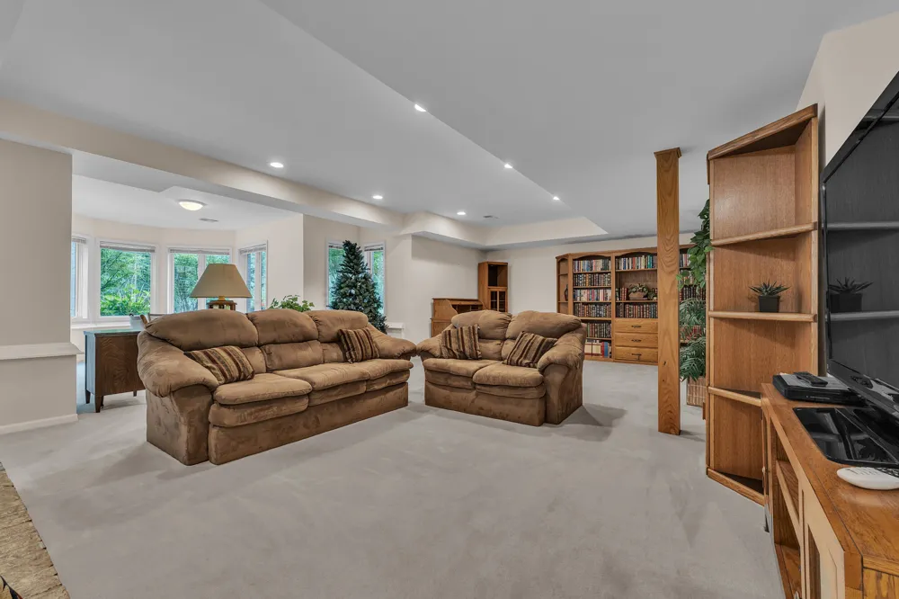24491 Forest Drive Lyon Charter Township, MI 48178