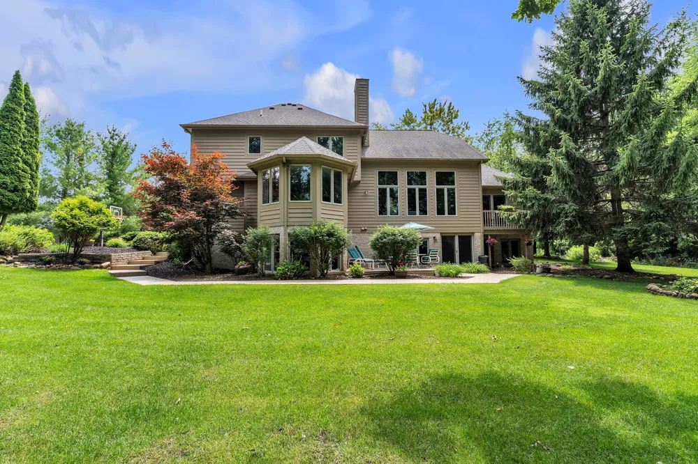 24491 Forest Drive Lyon Charter Township, MI 48178