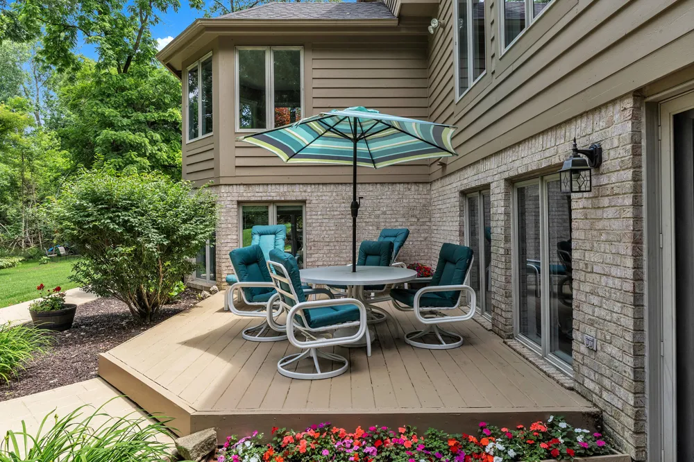 24491 Forest Drive Lyon Charter Township, MI 48178