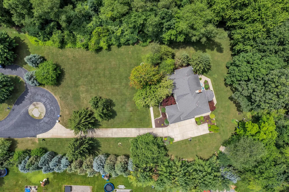 24491 Forest Drive Lyon Charter Township, MI 48178