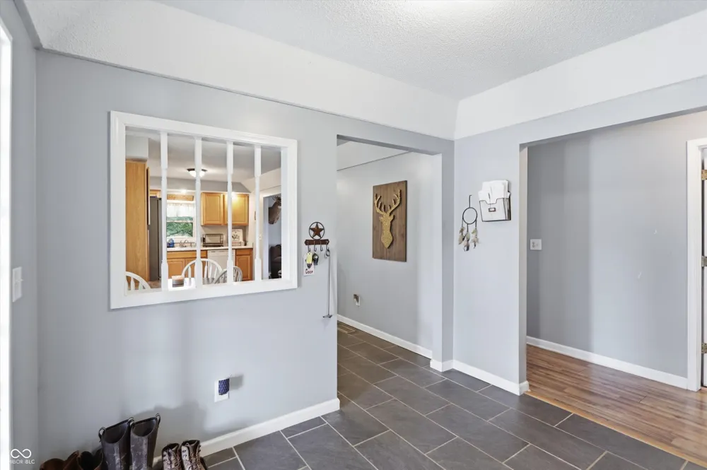 23 W 1400 Alexandria, IN 46001