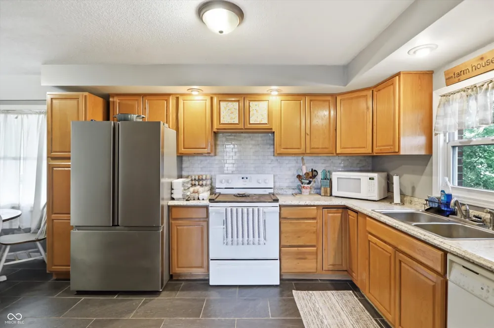23 W 1400 Alexandria, IN 46001