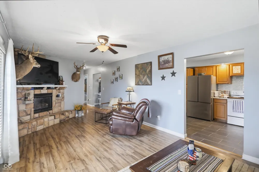 23 W 1400 Alexandria, IN 46001