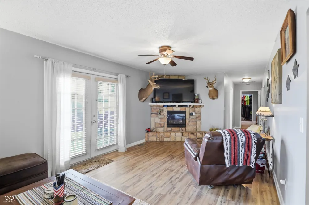 23 W 1400 Alexandria, IN 46001