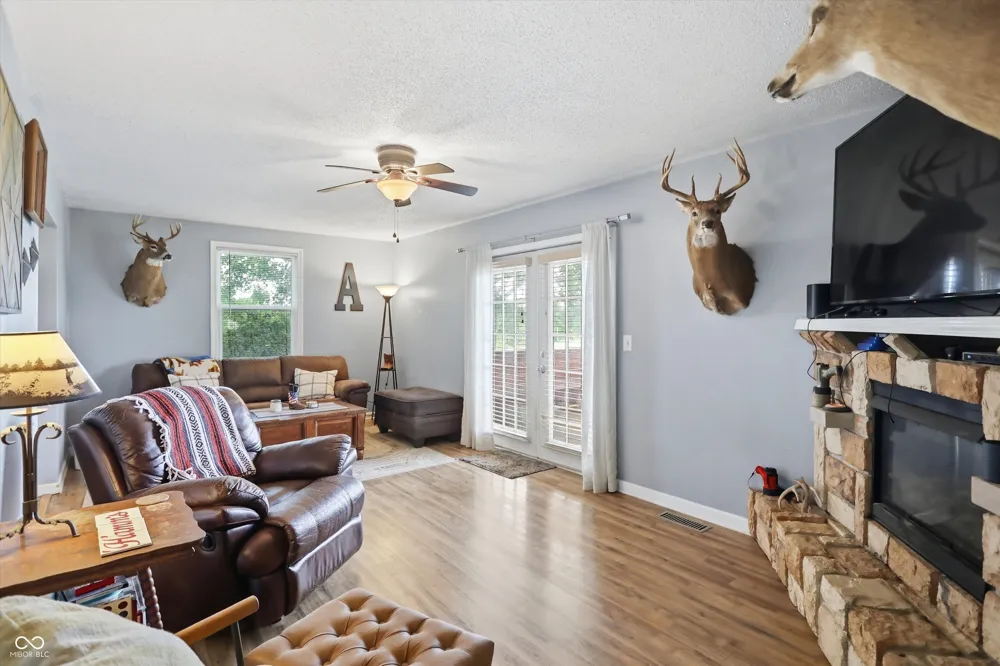 23 W 1400 Alexandria, IN 46001