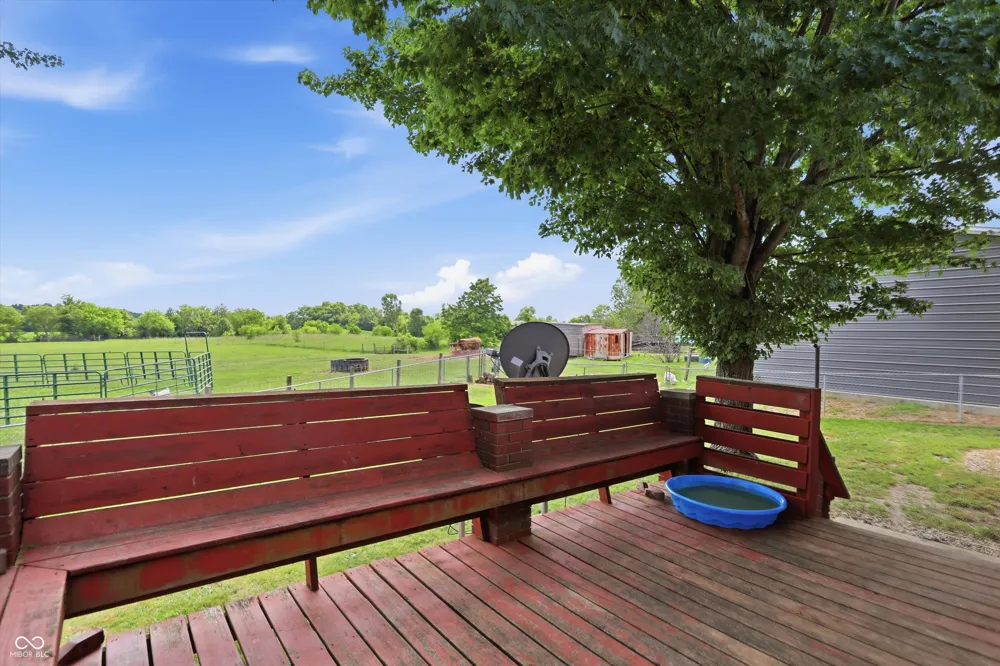 23 W 1400 Alexandria, IN 46001