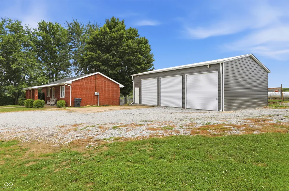 23 W 1400 Alexandria, IN 46001