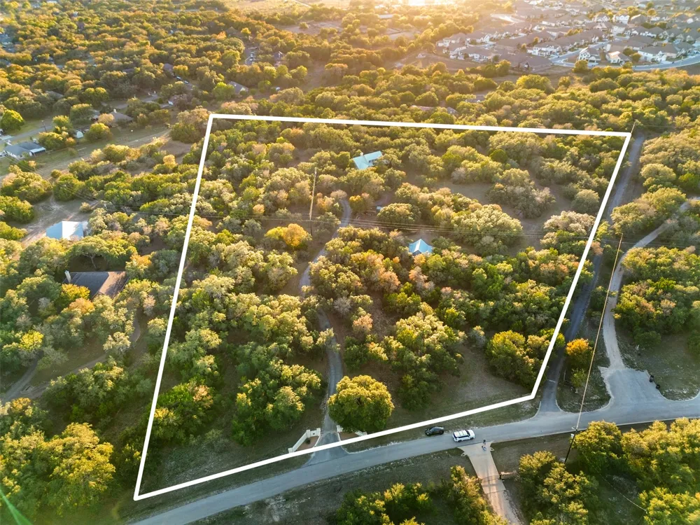 301 Crystal Meadows Drive Kyle, TX 78640