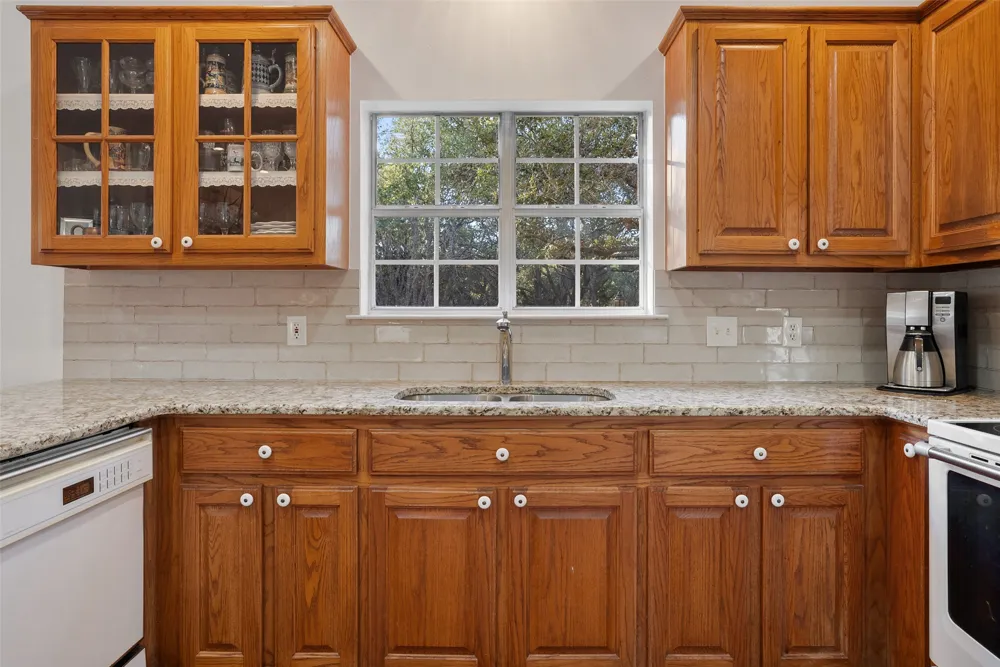 301 Crystal Meadows Drive Kyle, TX 78640