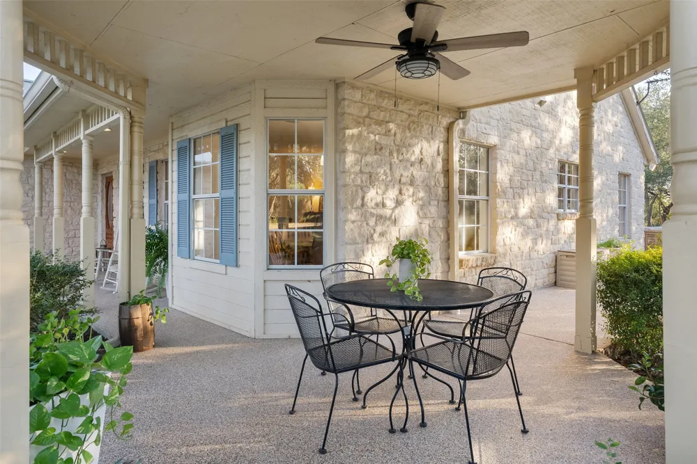 301 Crystal Meadows Drive Kyle, TX 78640