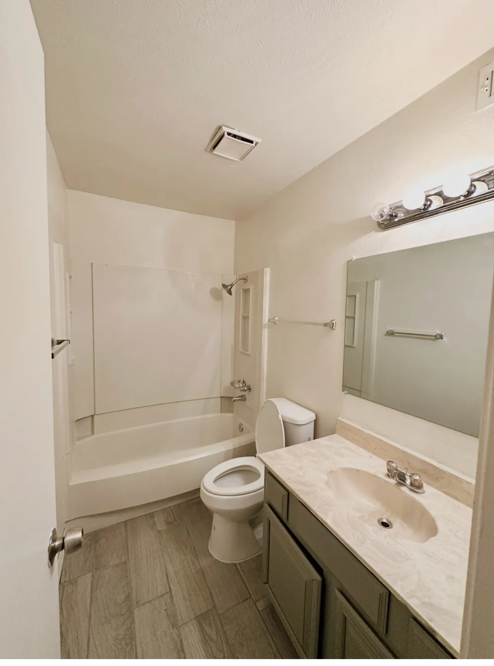 4472 Chaha Road #104 Garland, TX 75043