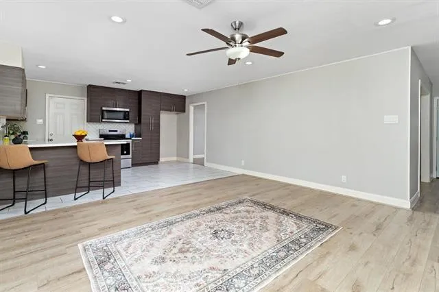 19 Stradford Orange, TX 77632