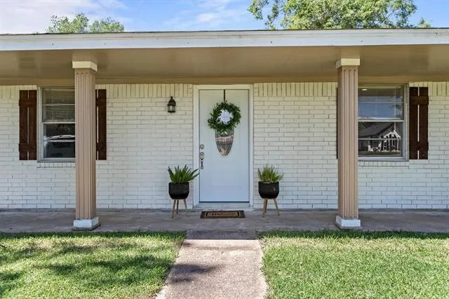 19 Stradford Orange, TX 77632