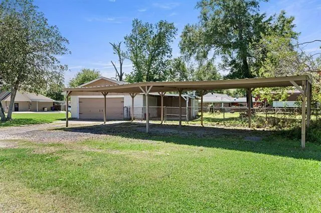 19 Stradford Orange, TX 77632