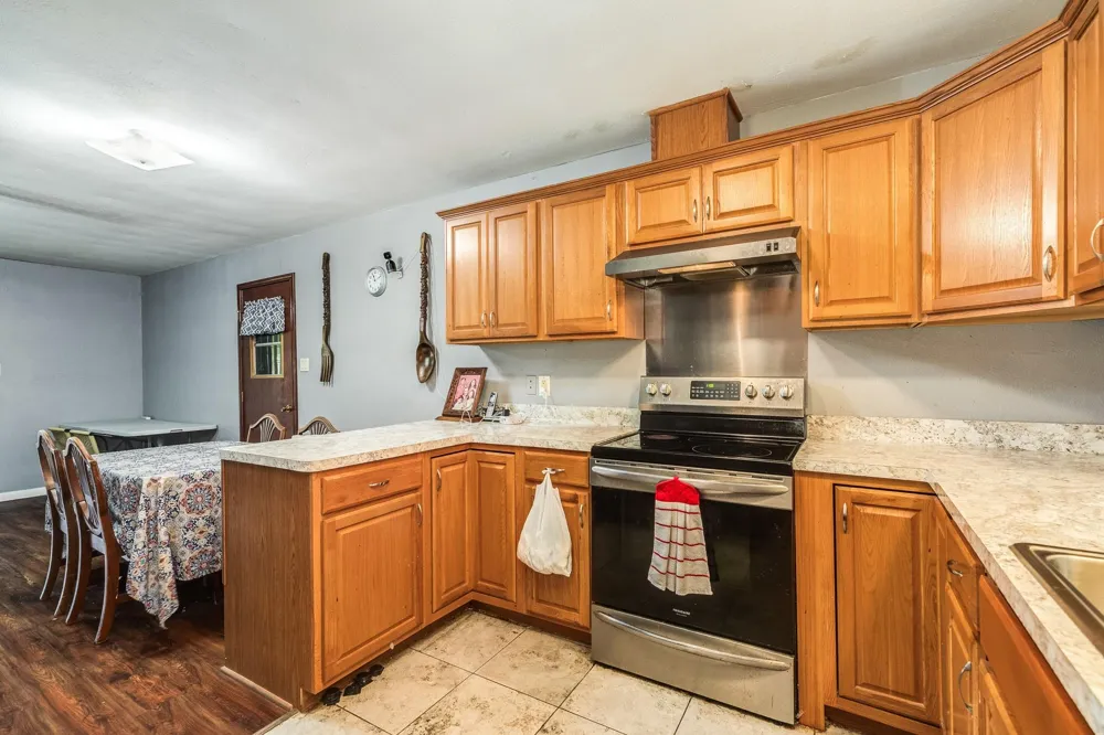409 Red Oak Street Brazoria, TX 77422