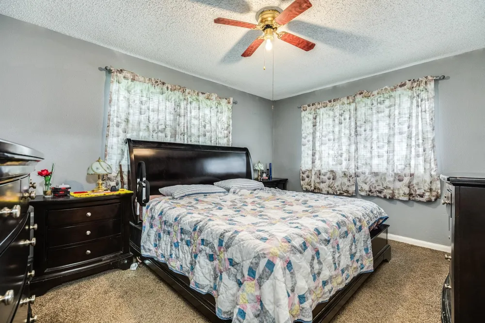 409 Red Oak Street Brazoria, TX 77422