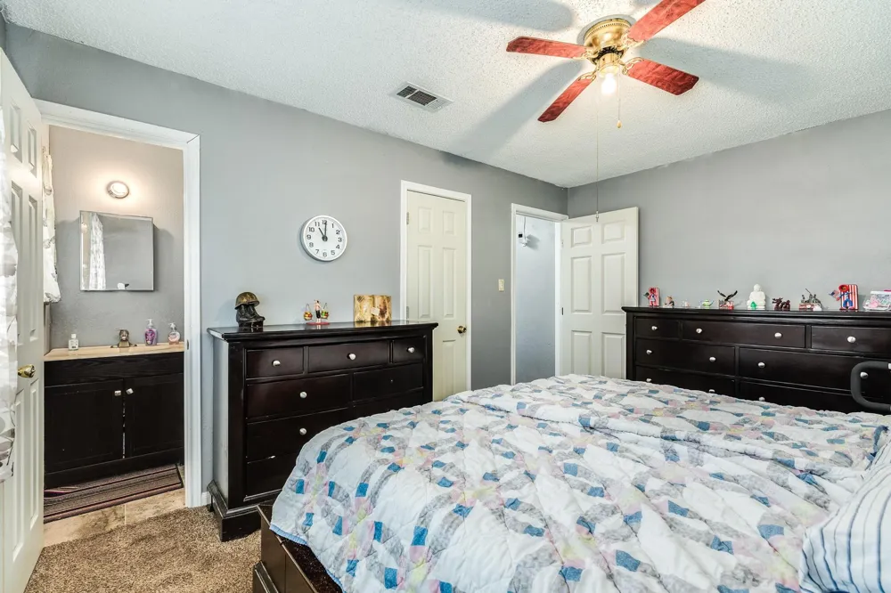 409 Red Oak Street Brazoria, TX 77422