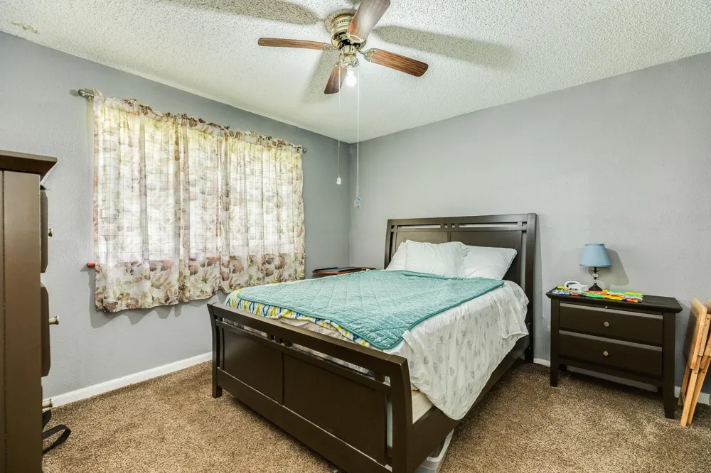409 Red Oak Street Brazoria, TX 77422