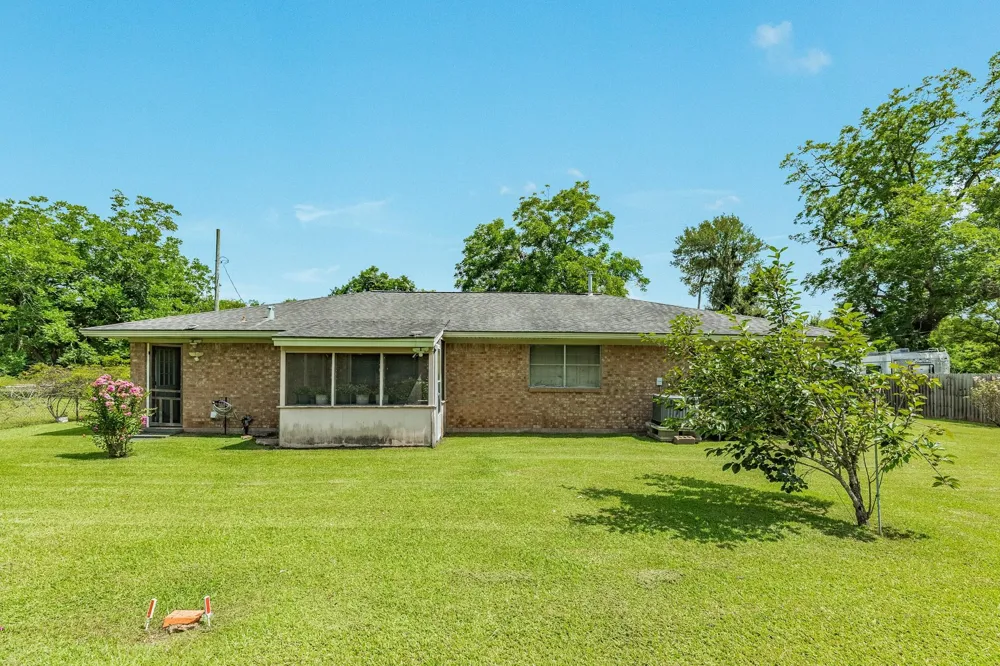 409 Red Oak Street Brazoria, TX 77422