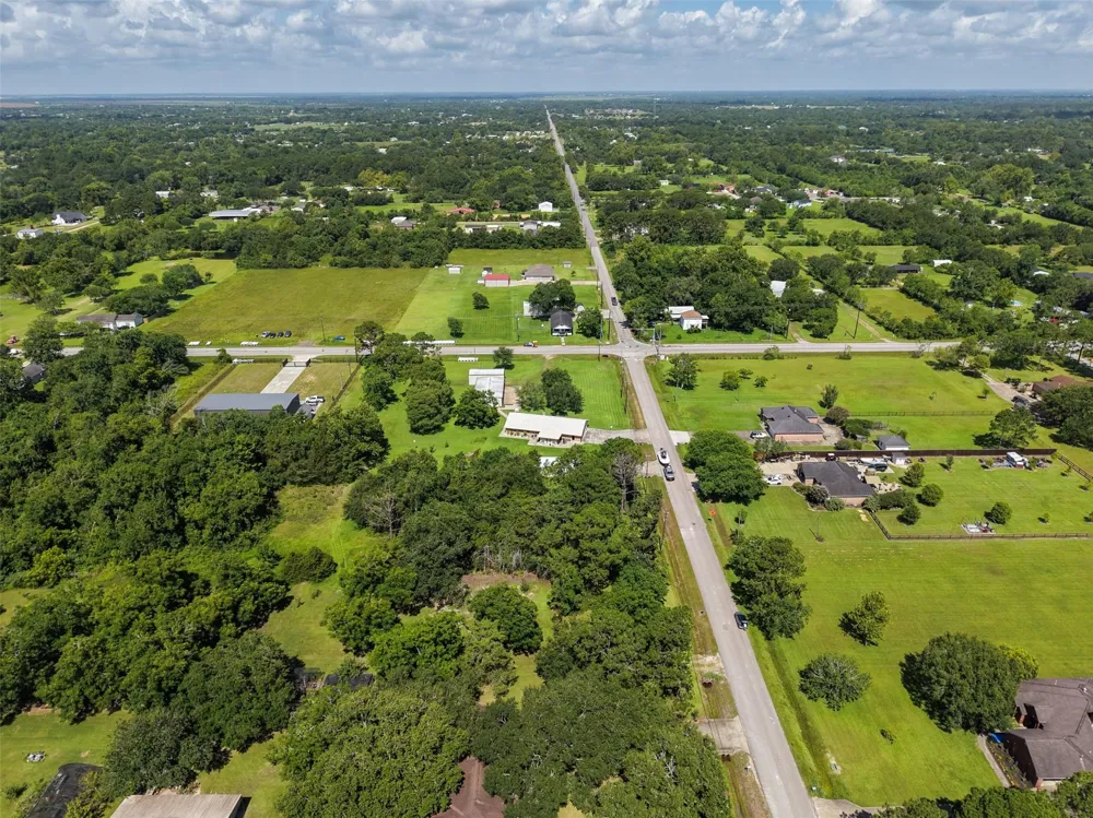 28th Street Santa Fe, TX 77510