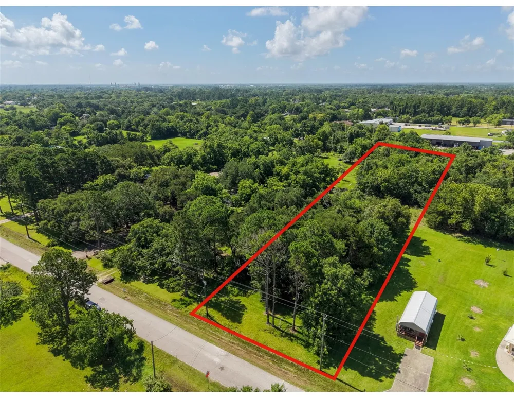 28th Street Santa Fe, TX 77510