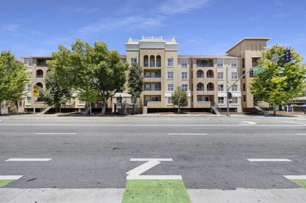 1445 Fruitdale Avenue #321 San Jose, CA 95128
