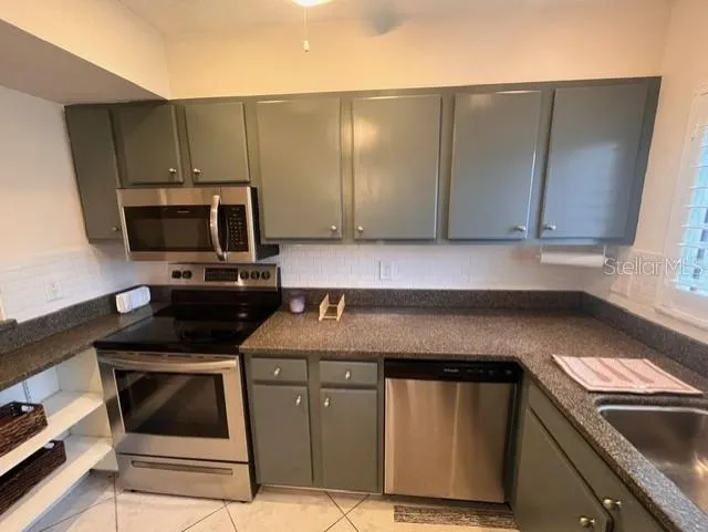 1614 STICKNEY POINT ROAD #102 Sarasota, FL 34231
