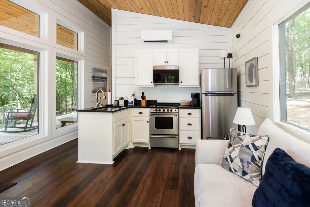 411 Mayfield RD Forsyth, GA 31029