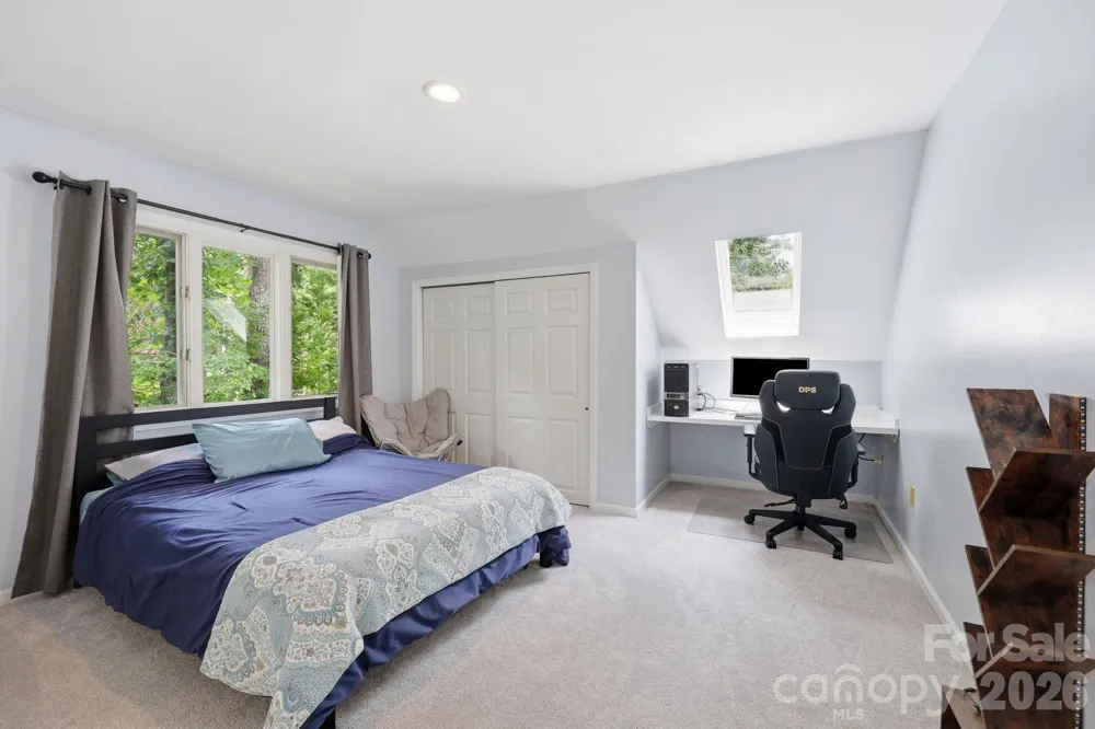 202 Riva Ridge Drive Fairview, NC 28730