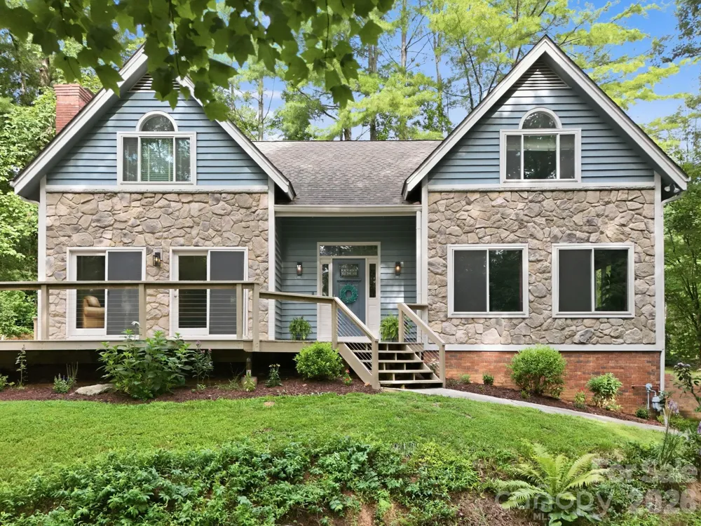 202 Riva Ridge Drive Fairview, NC 28730