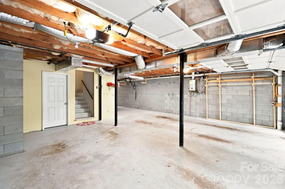 202 Riva Ridge Drive Fairview, NC 28730